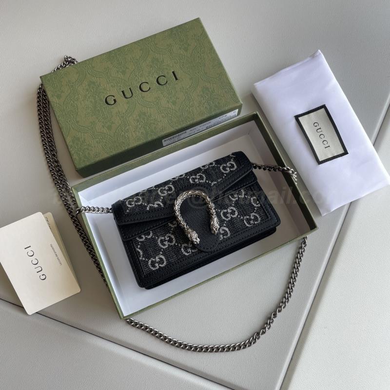 Gucci Handbags 304